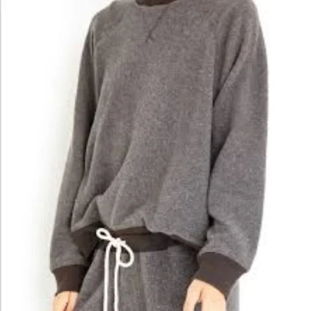 The Great Sherpa Slouch Sweatshirt in Washed Black
